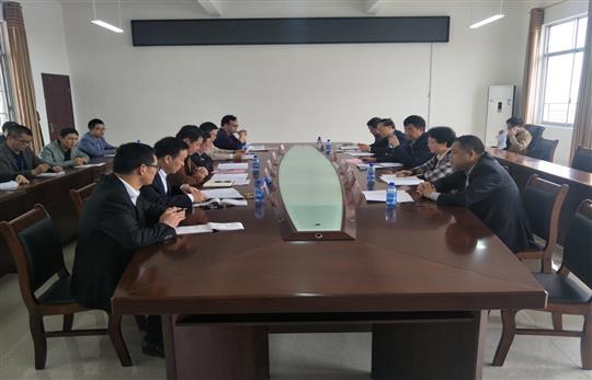 关注贫困学子成长，市政协、万搏网页版登录入口-万搏（中国）
集团赴象州开展“扬帆班”教学成果调研座谈
